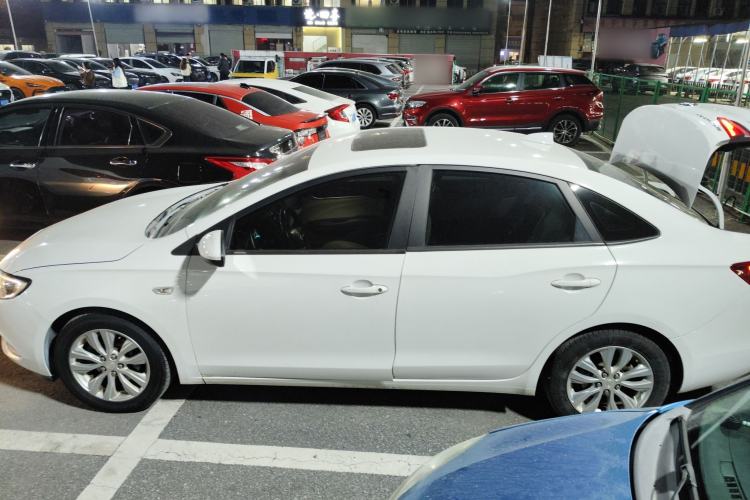 Used Buick GT 2018 15T Dual-Clutch Elite Model China V Standard
