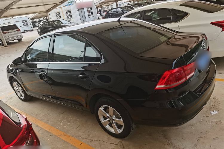 Used Volkswagen Santana 2015 1.6L Automatic Comfort Edition
