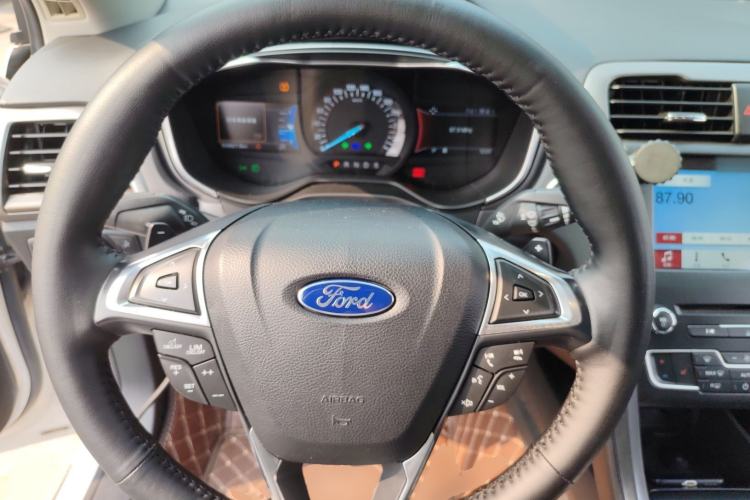 Used Ford Mondeo 2017 EcoBoost 180 Luxury Model
