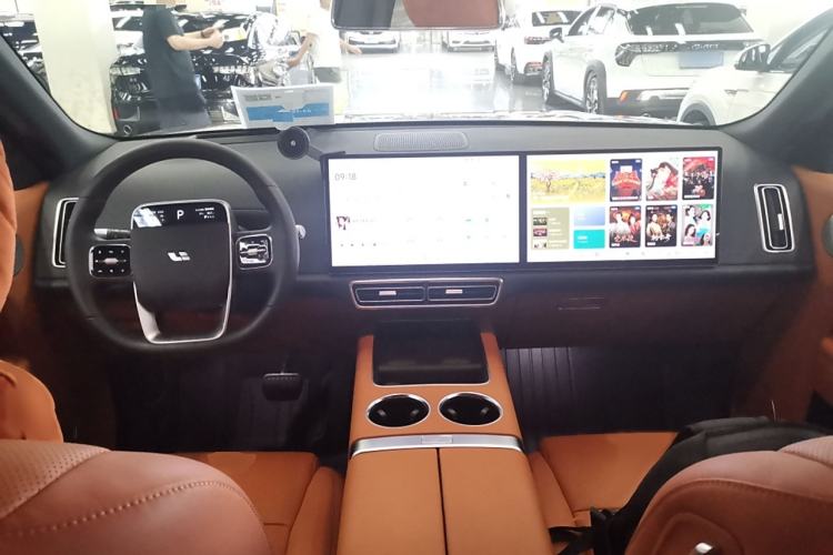 Used Li Auto L8 2023 Pro Model
