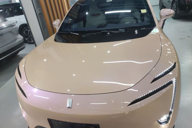 Used  11 2024 630 Rear-Wheel Drive Edition with Three Lasers