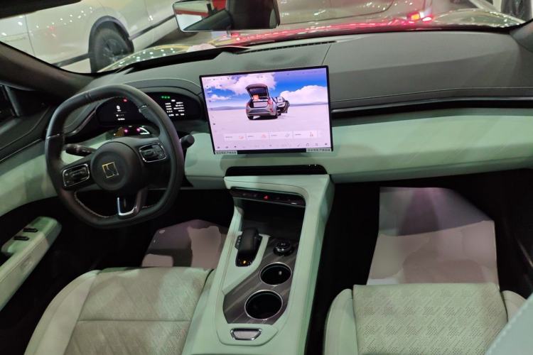 Used Zeekr 001 2025 WE Edition 100 kWh Rear-Wheel Drive
