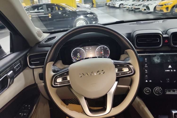 Used Lynk & Co 02 2018 1.5T DCT Two-Wheel Drive Zhaopu Version China V Standard