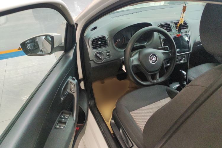 Used Volkswagen Polo 2016 1.4L Automatic Trendy Model
