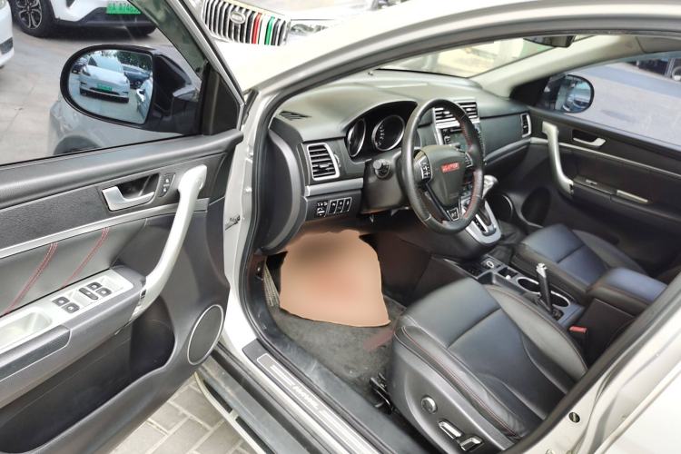 Used Haval H6 2015 Sport Edition 1.5T Automatic Two-Wheel Drive Luxury Model
