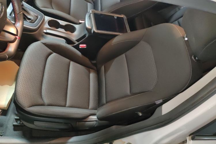 Used Hyundai Elantra 2016 1.4T Dual-Clutch Xuan Dong · Dynamic Version