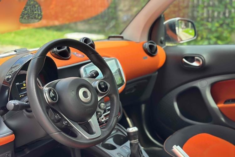 Used  fortwo 2015 1.0L 52 kW Hardtop Passion Edition