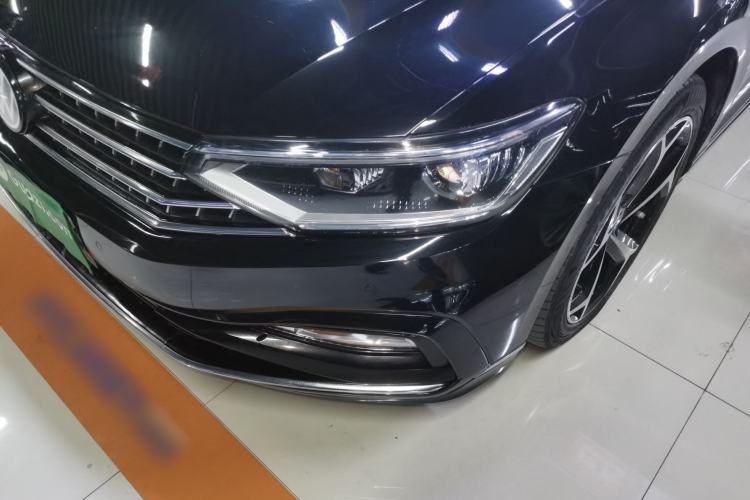 Used Volkswagen Magotan 2023 2 Million Units Limited Edition 330TSI DSG Leading Version