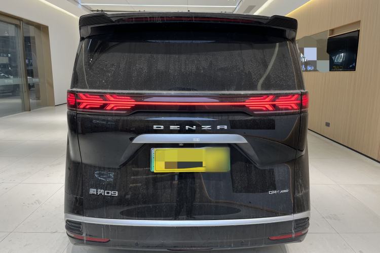 Used Denza D9 2024 DM-i 980 Four-Wheel Drive Flagship Model