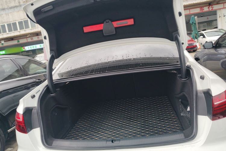 Used Audi A4L 2020 40 TFSI Fashionable and Elegant Model