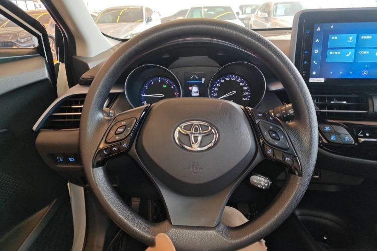 Used Toyota IZOA 2021 2.0L Enjoy Edition
