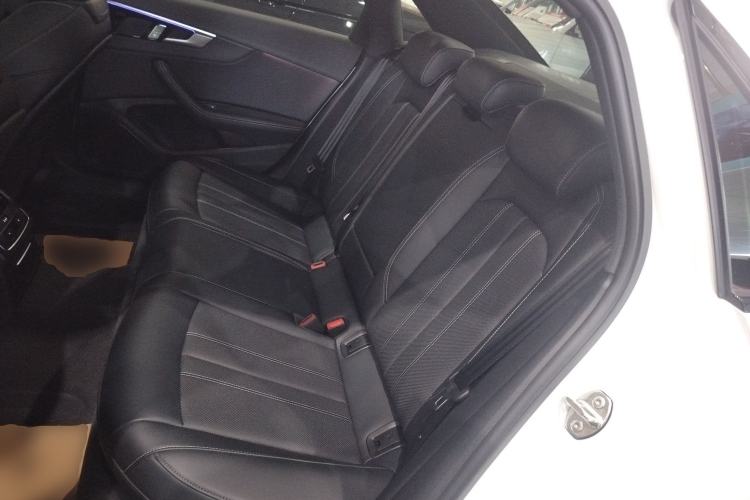 Used Audi A4L 2024 40 TFSI Luxury Dynamic Edition
