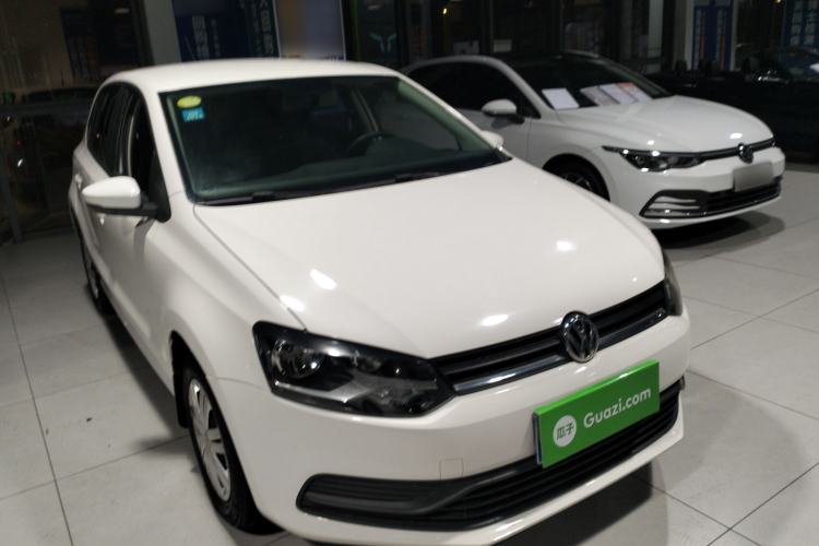 Used Volkswagen Polo 2016 1.4L Manual Fashion Model