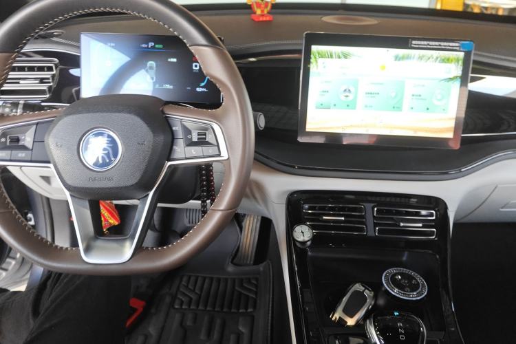 Used BYD Qin PLUS 2024 HONOR Edition DM-i 55KM Leading Model
