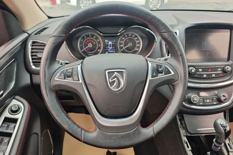 Used Baojun 560 2016 1.5T Manual Luxury Version