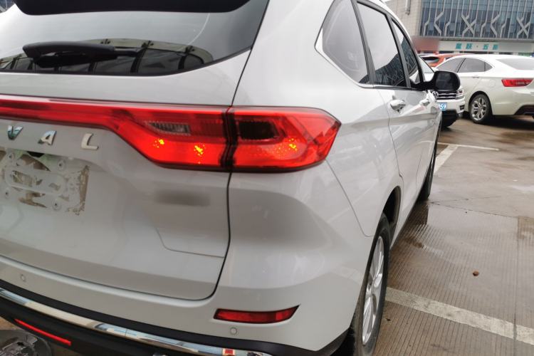 Used Haval M6 2023 PLUS 1.5T Manual Luxury Smart Connectivity Model
