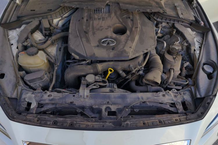 Used Infiniti Q50L 2015 2.0T Enjoyment Edition
