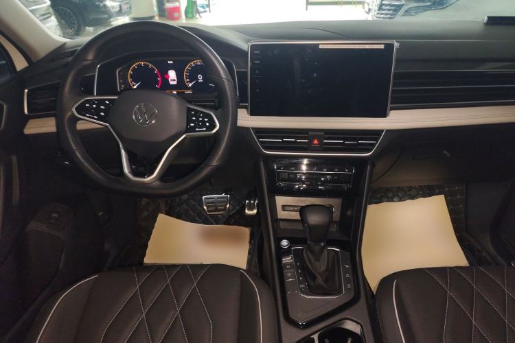 Used Volkswagen Tiguan L 2023 330TSI Automatic Two-Wheel Drive R-Line Enjoyment Edition
