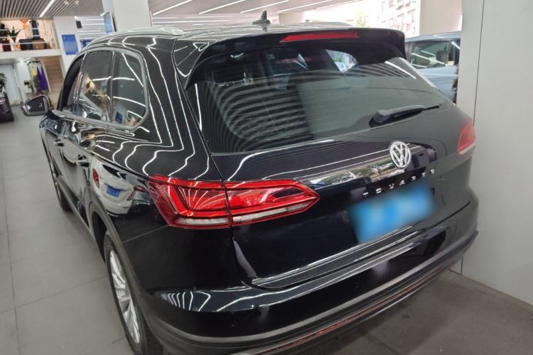 Used Volkswagen Touareg 2019 2.0 TSI Flagship Edition China VI
