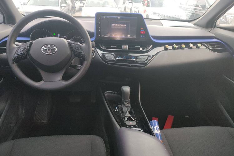 Used Toyota IZOA 2021 2.0L Enjoy Edition
