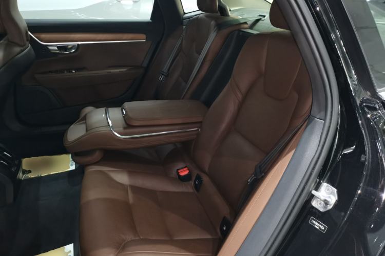 Used Volvo S90 2020 Facelifted T5 Zhiyi Luxury Edition
