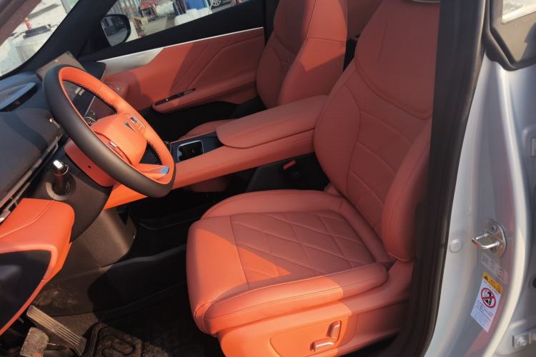 Used  S05 2024 510 Plus Pure Electric Version
