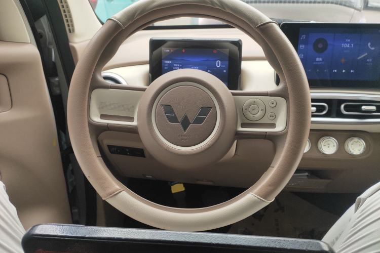 Used Wuling Hongguang MINIEV 2025 Four-Door Version Premium Edition
