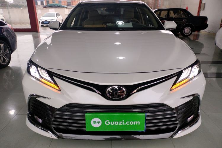 Used Toyota Camry 2021 2.0G Luxury Edition
