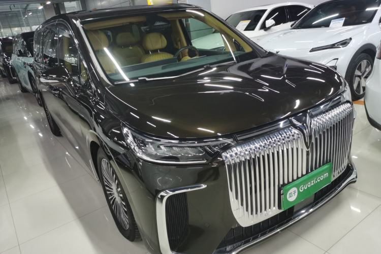 Used VOYAH Dream 2025 PHEV Four-Wheel-Drive Flagship Kunpeng Edition
