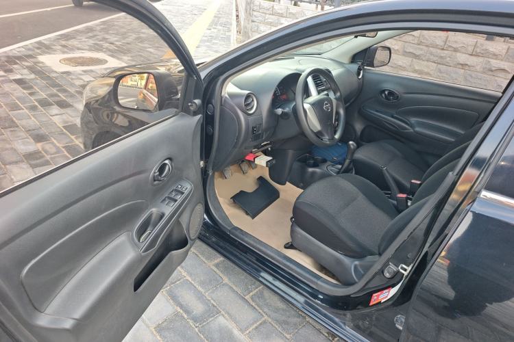 Used Nissan Sunny 2015 1.5XE Manual Comfort Edition
