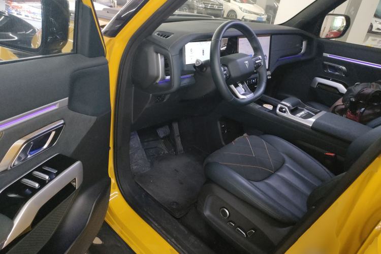 Used  G318 2025 Worry-Free Adventure Edition Four-Wheel Drive Secret Realm Version