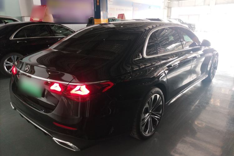 Used Mercedes-Benz E-Class New Energy 2024 E 350 e L Plug-in Hybrid Sports Sedan
