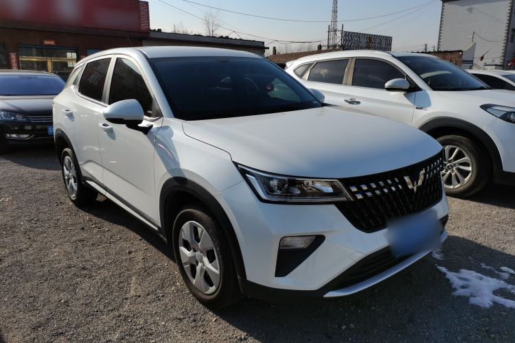Used Wuling Alvez 2022 1.5L Manual Free-Style Model
