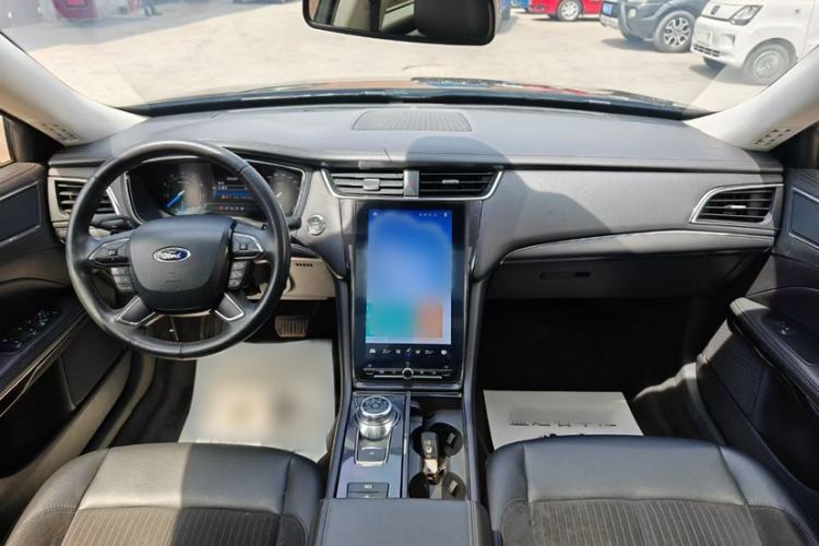 Used Ford Taurus 2019 EcoBoost 245 Comfort Edition
