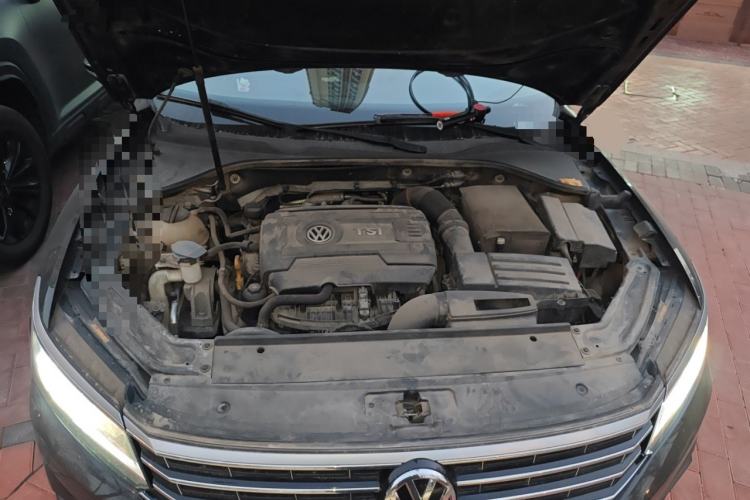 Used Volkswagen Passat 2017 330TSI DSG Luxury Edition
