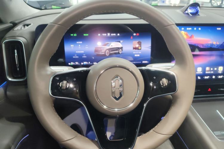 Used Hima AITO M9 2024 Range-Extended Ultra Version 52 kWh 5-Seater Model
