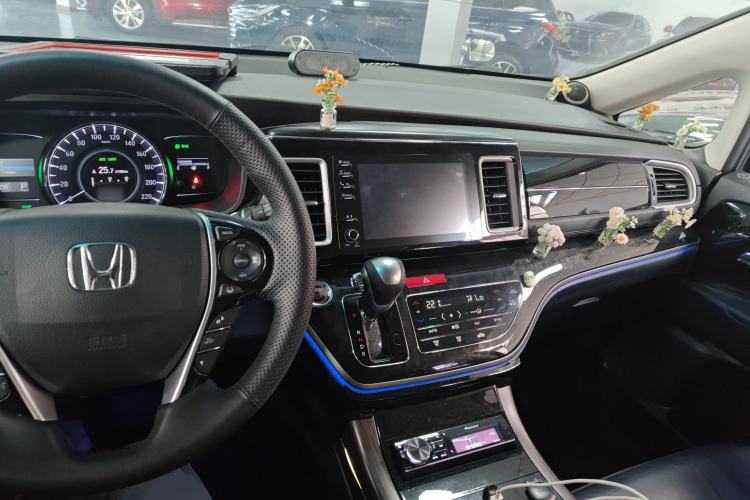 Used Honda Elysion 2019 2.0L Hybrid Luxury Edition
