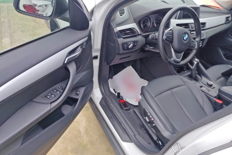 Used BMW X1 2018 sDrive20Li Leading Model
