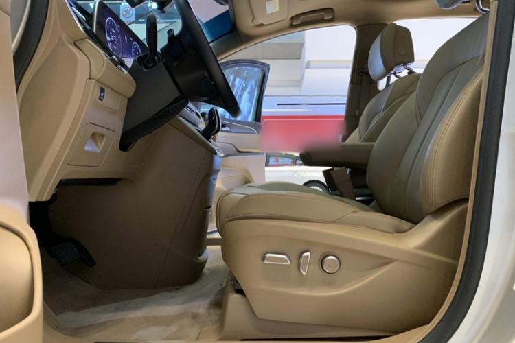 Used Buick GL8 2021 ES Land Cruiser 653T Flagship Model
