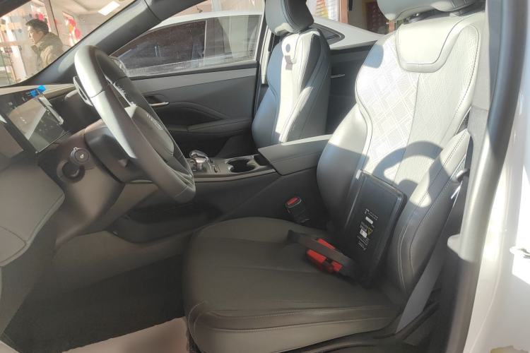 Used BYD Qin PLUS 2025 DM-i Smart Drive 55KM Leading Model
