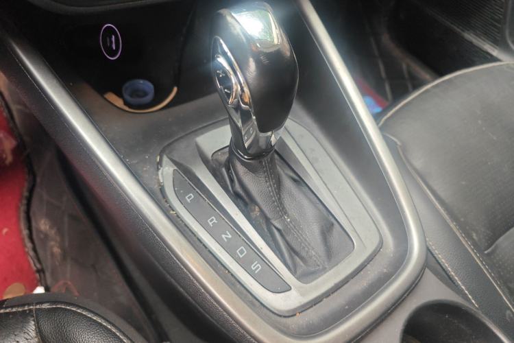 Used Ford Escort 2015 1.5L Automatic Fashion Model
