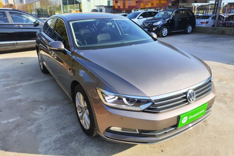 Used Volkswagen Magotan 2018 330TSI DSG Luxury Model
