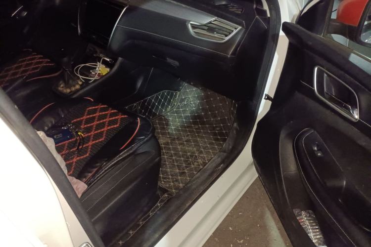 Used Roewe i5 2019 1.5L Manual 4G Connected Langyue Edition
