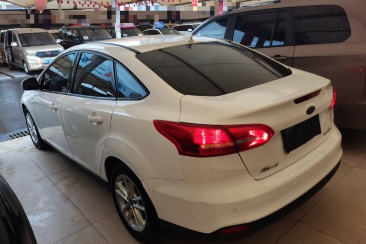 Used Ford Focus 2017 Sedan 1.6L Automatic Fashion Edition Smart Drive Version
