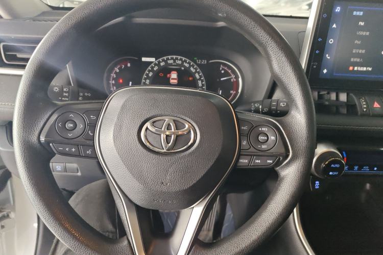 Used Toyota RAV4 2022 2.0L CVT Two-Wheel Drive Fashion Edition