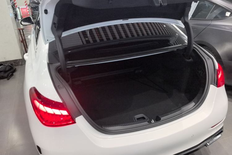 Used Mercedes-Benz C-Class 2025 Facelift C 260 L Sport Edition
