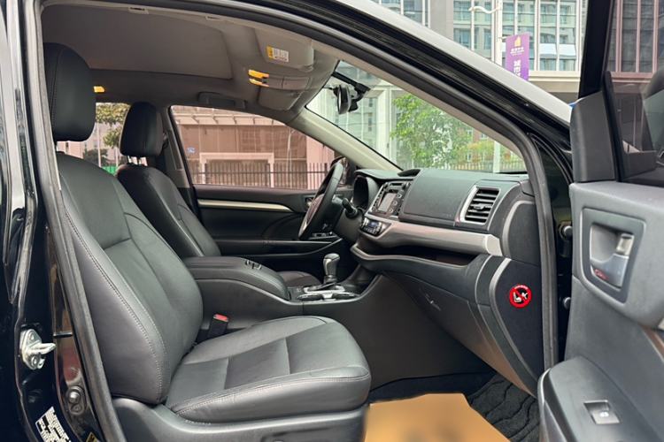 Used Toyota Highlander 2017 2.0T Four-Wheel Drive Luxury Edition 7 Seats
