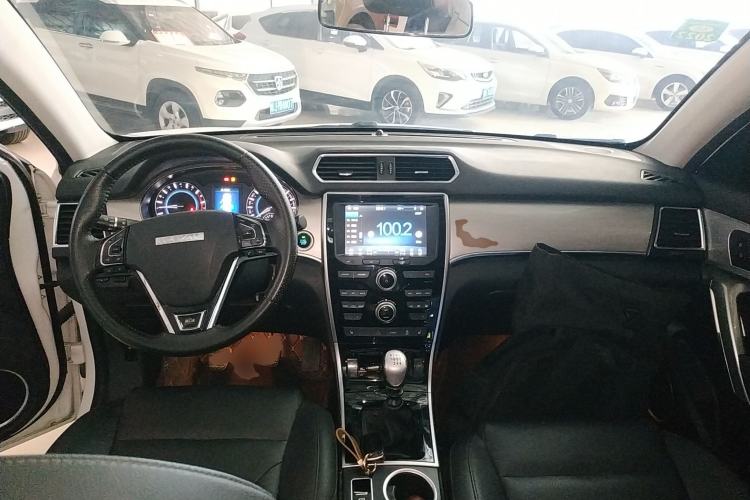 Used Haval H2 2016 Red-Label 1.5T Manual Two-Wheel Drive Luxury Model
