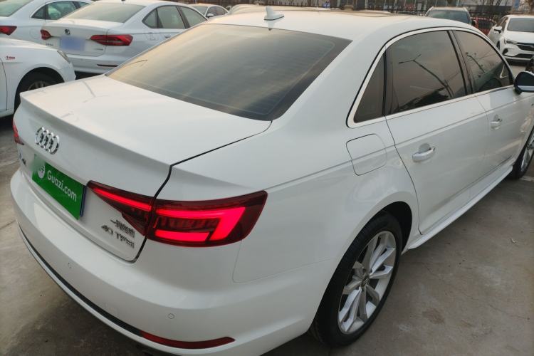 Used Audi A4L 2018 30th Anniversary Edition 40 TFSI Fashion Model
