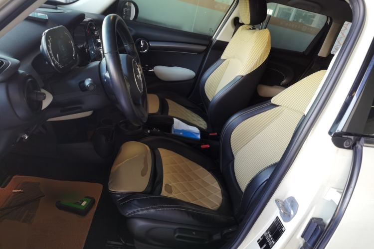 Used  MINI 2022 1.5T COOPER Classic Edition Five-Door Version
